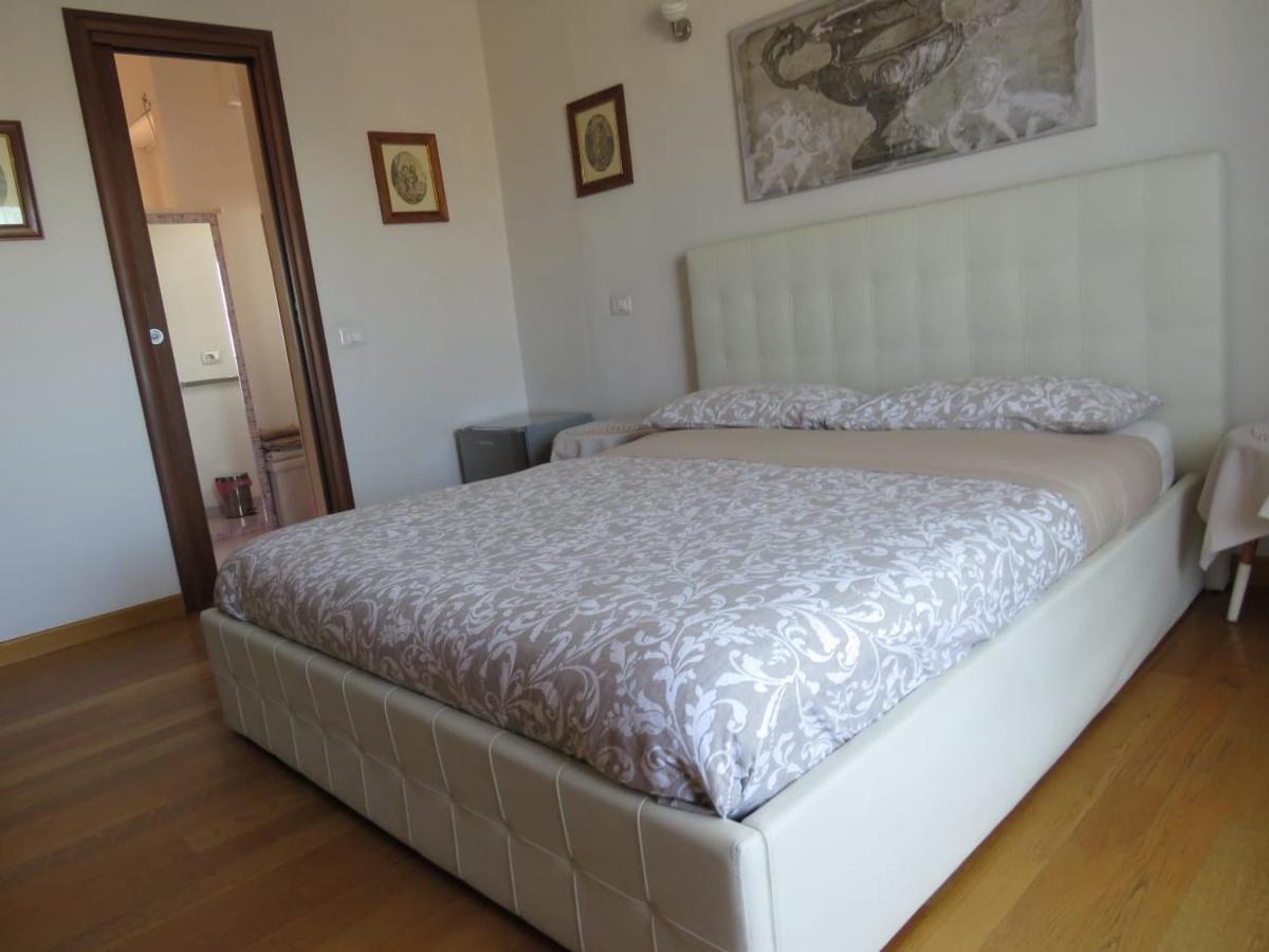 Luna Rossa Rooms Cagliari Exterior foto